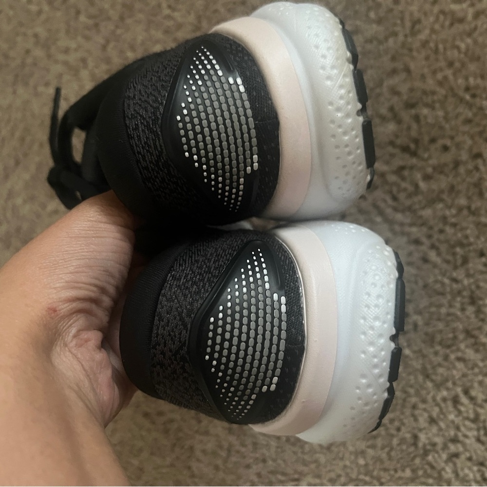 Brooks Ghost 16 Running Shoes - image 2